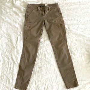 Skinny cargo pants